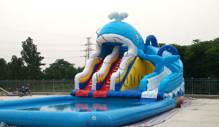 小鯨魚(yú)嬉水滑梯 充氣水池滑梯組合而成的夏季兒童嬉水樂(lè)園