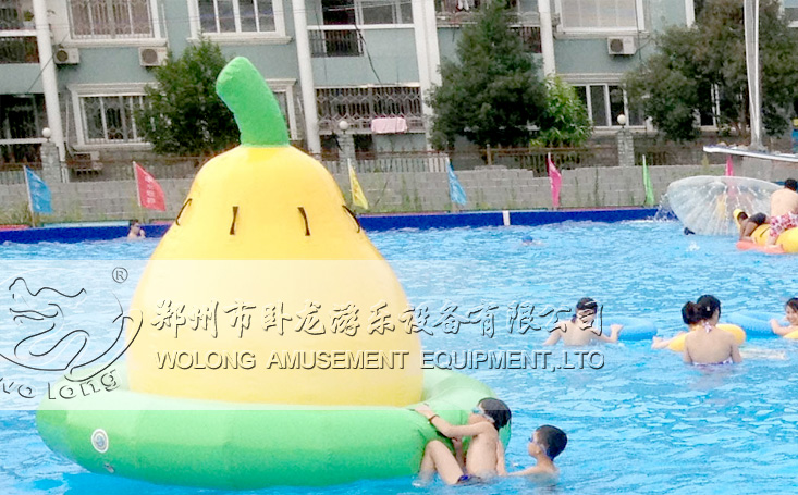 梨陀螺水上趣味休閑漂浮物水樂園水池游樂設(shè)施