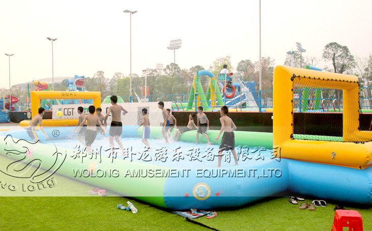 水上足球場別開生面的水上趣味運動水樂園游樂設施