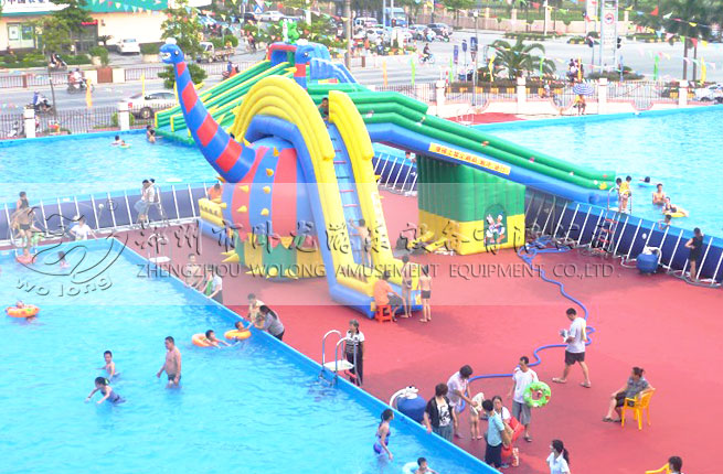 恐龍水滑梯侏羅紀嬉水樂園恐龍造型水樂園趣味水滑梯